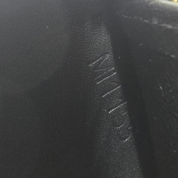 Limited Edition LV Sticker Contine tal Wallet Pre-loved - Picture 11 of 11